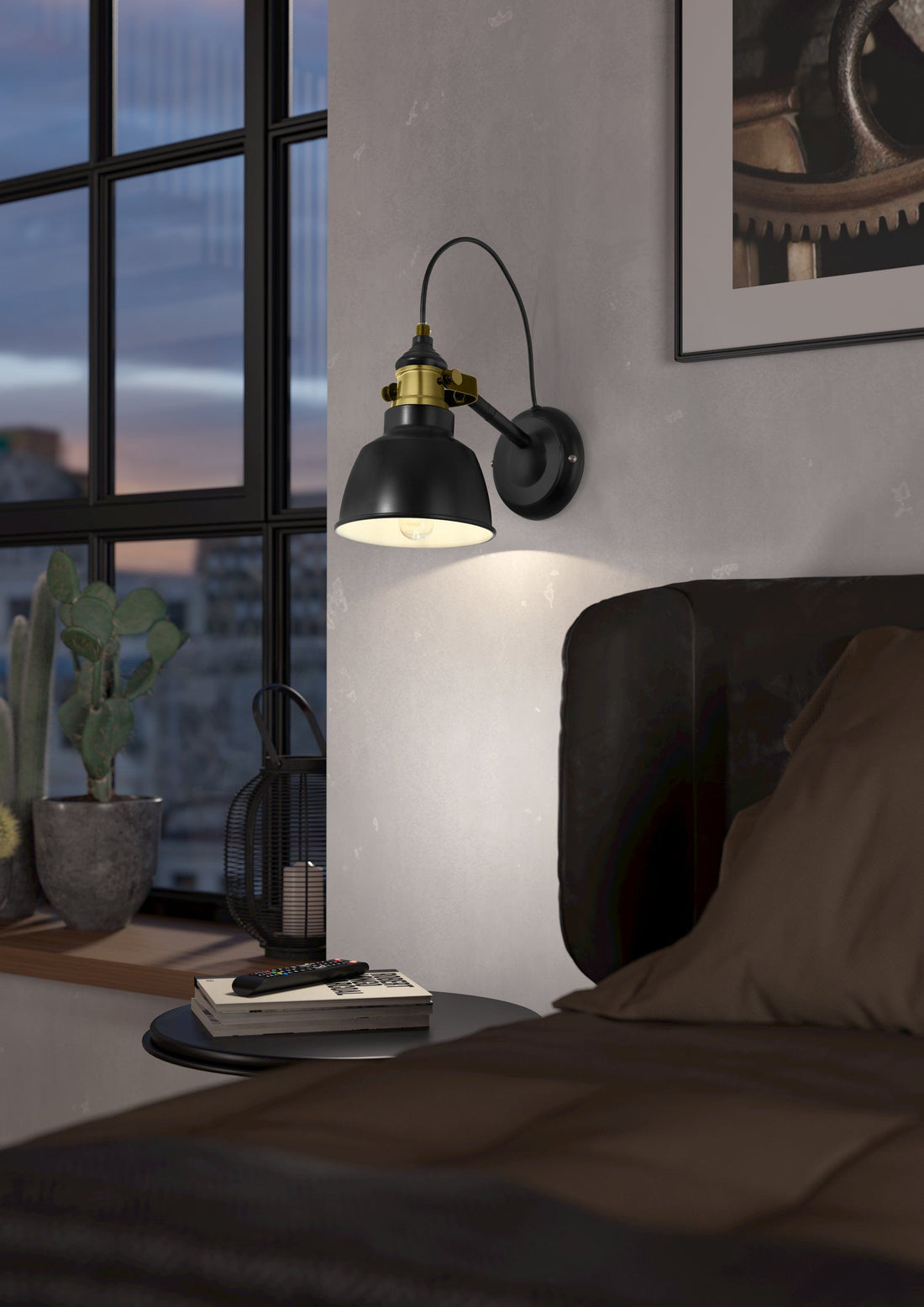 THORNFORD Wall Light