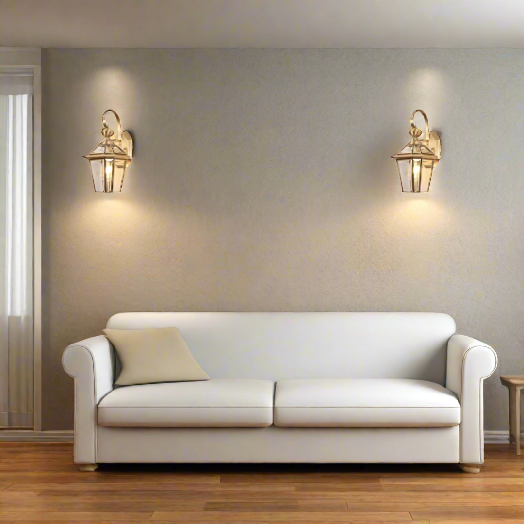 Svelte Brass Wall Light