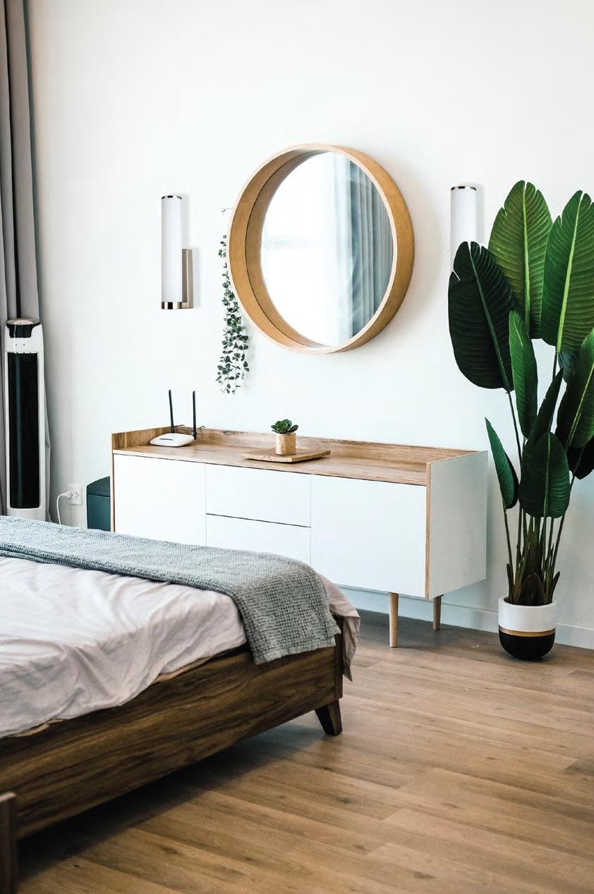 Oku Mirror Light