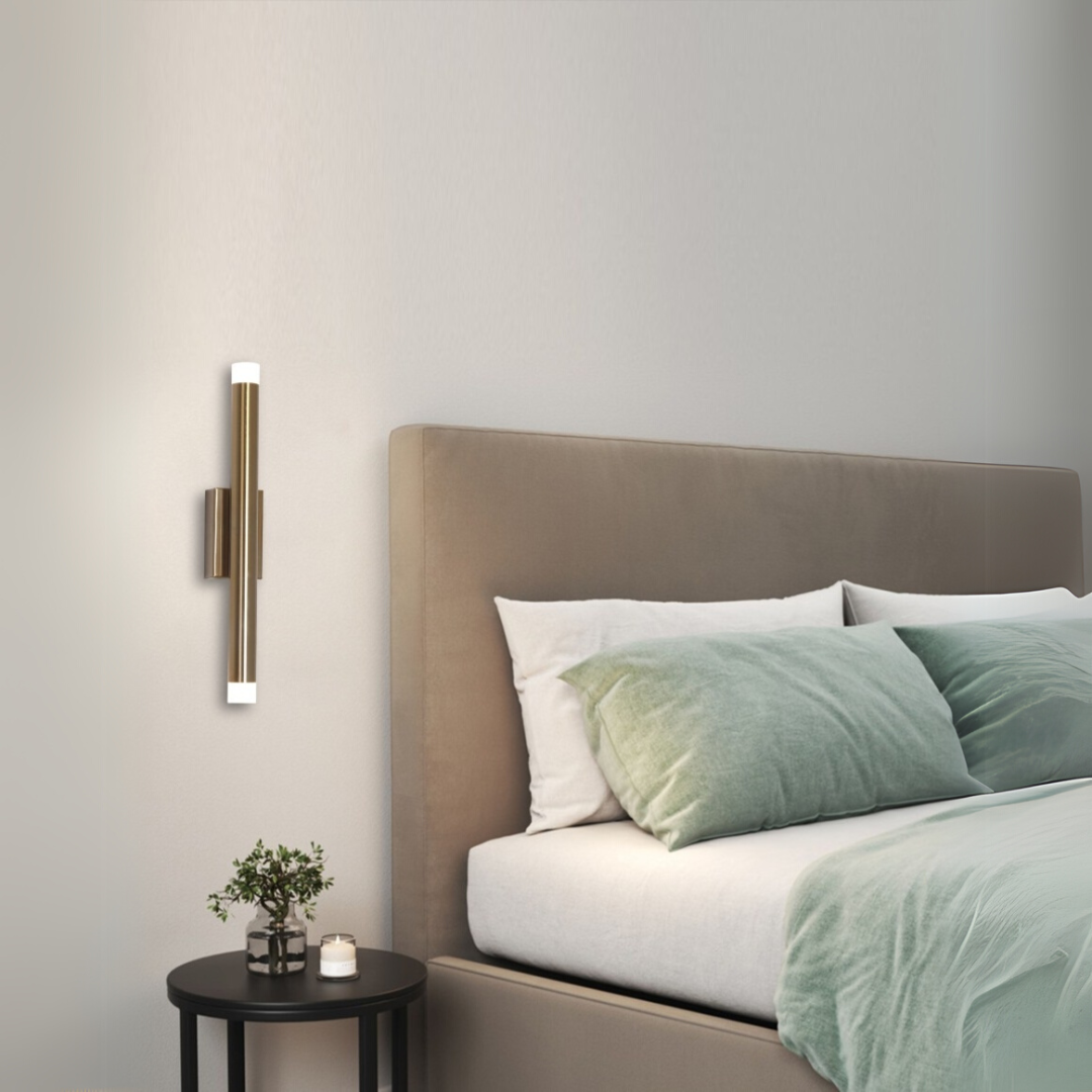 Svea Wall Light