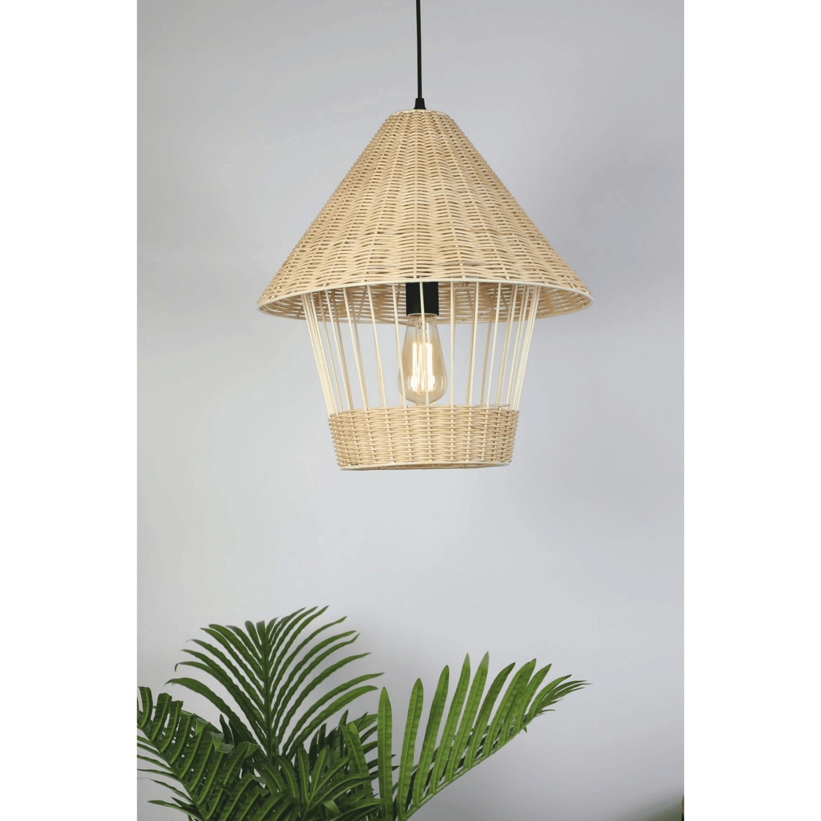 Stellare Handcrafted Pendant Light