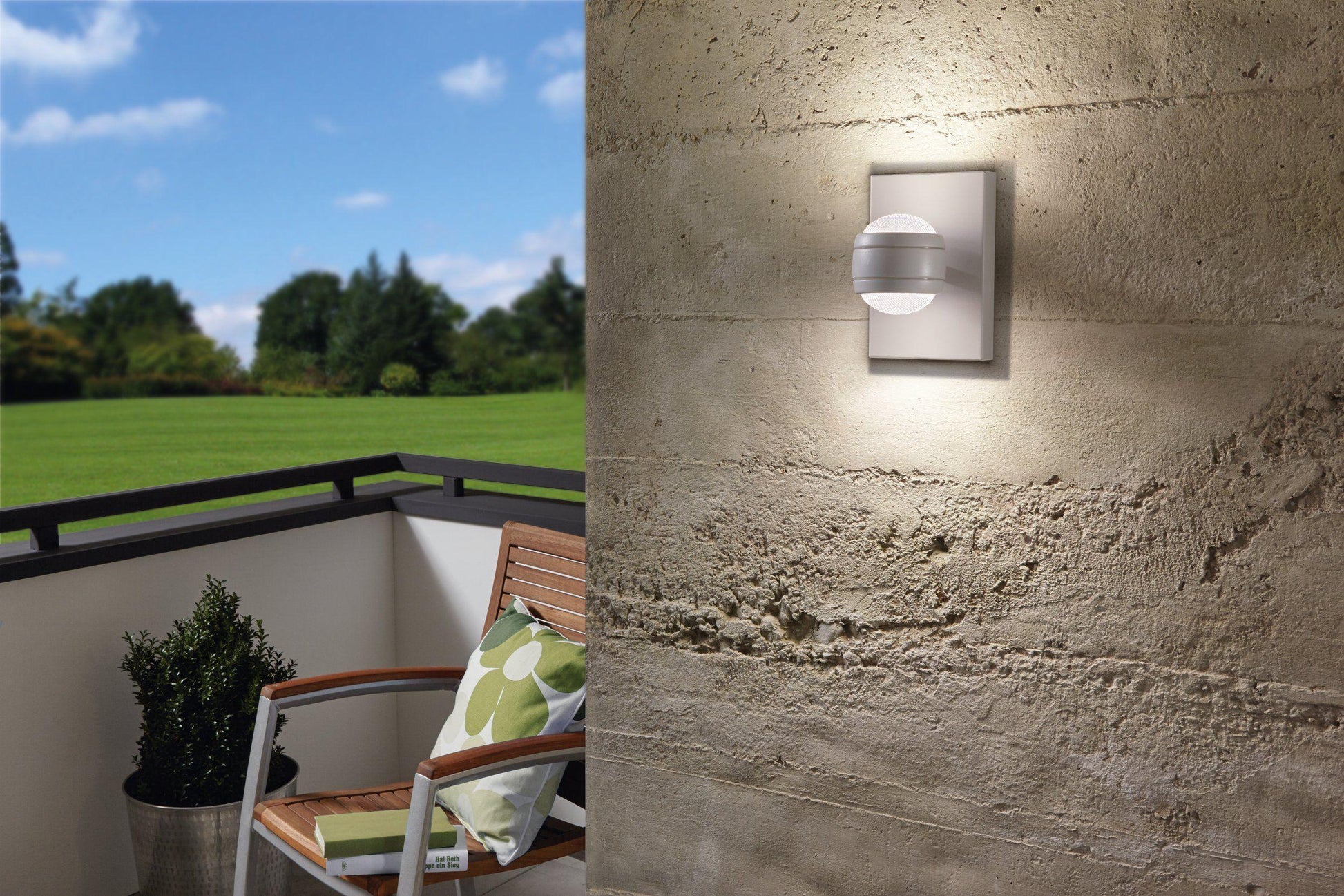 SESIMBA Outdoor Wall Light by The Light Library
